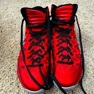 Nike hyperdunk shoes. Size 13.Used